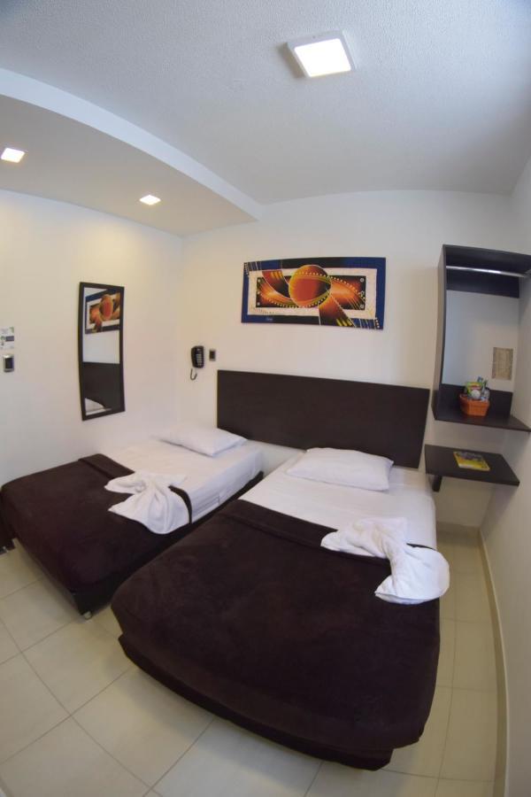 Hotel Golden Suite Pereira Extérieur photo